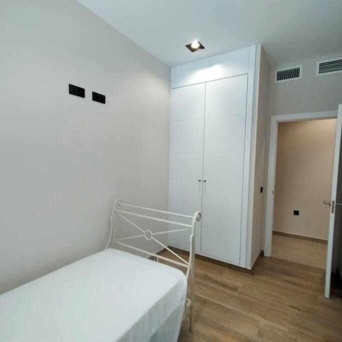 Appartamento Estupendo Piso Nuevo En Playa Victoria Cadice Esterno foto